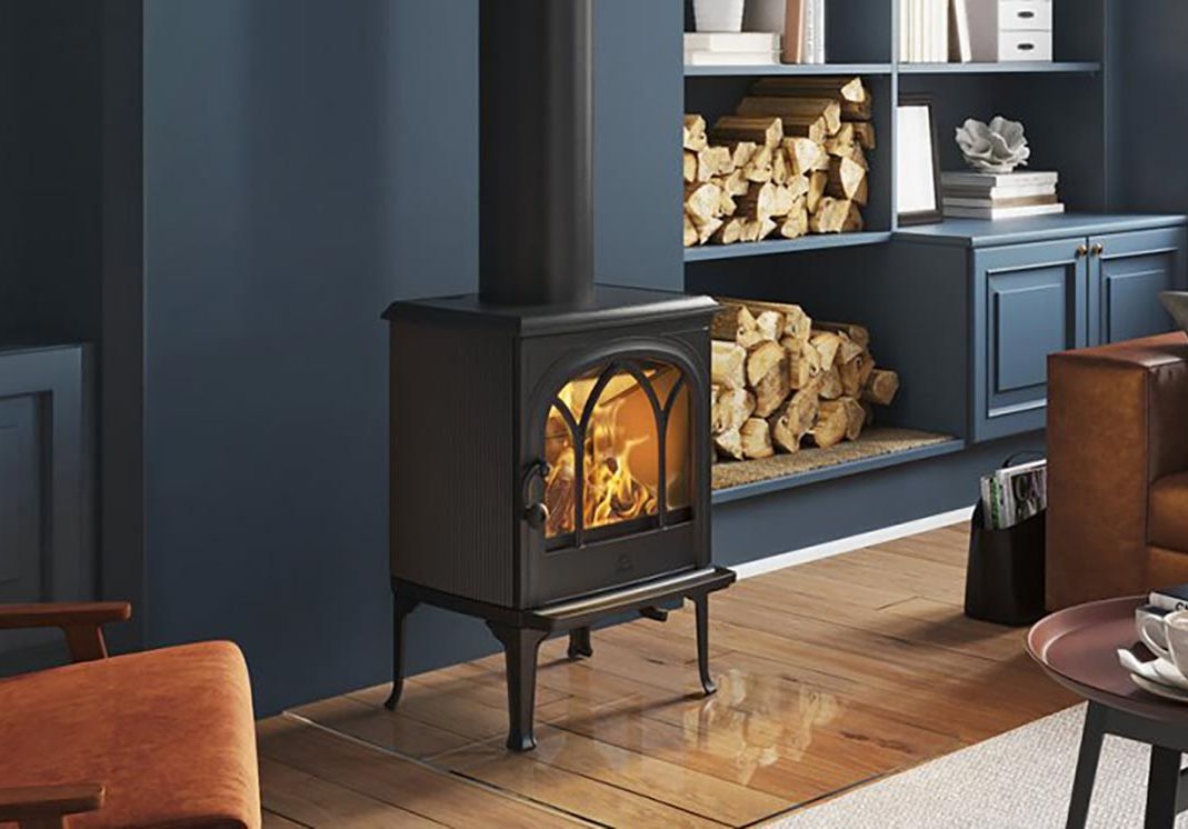 TRADITIONAL WOOD STOVES